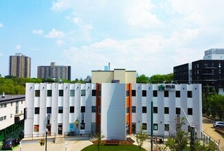 10235 124th St, Edmonton, AB for lease Building Photo- Image 1 of 3