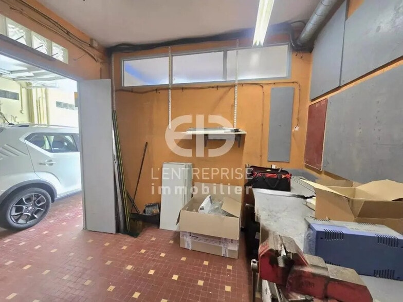 Industrial in Nice for sale - Building Photo - Image 3 of 16