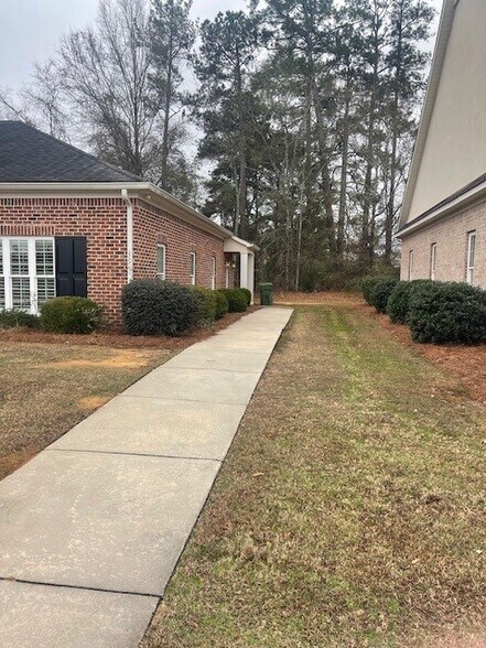 200 Northside Crossing, Macon-Bibb, GA à vendre - Photo du bâtiment - Image 2 de 3