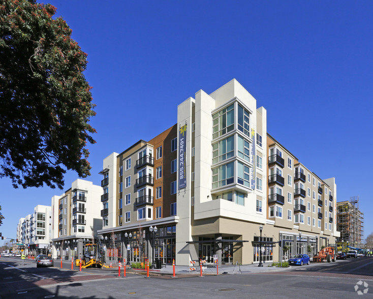 299 W Washington Ave, Sunnyvale, CA for lease - Building Photo - Image 3 of 9