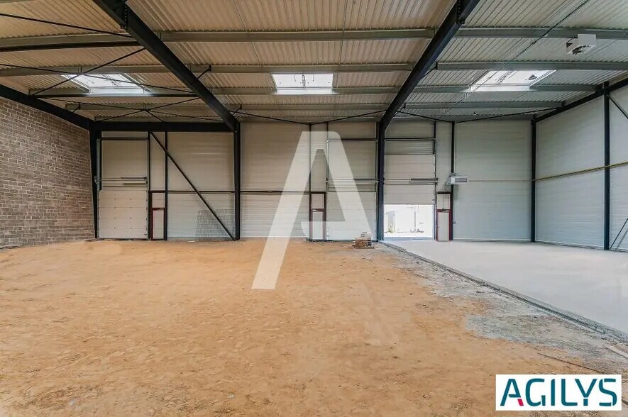 Flex dans Saint-Pierre-du-Perray à louer - Photo intérieure - Image 1 de 7