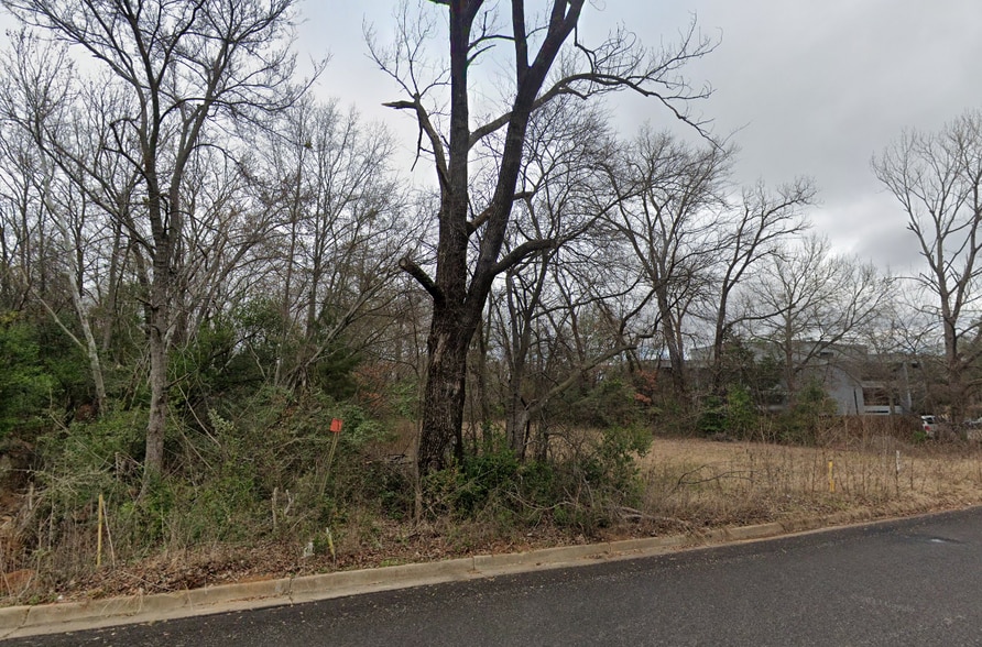 1140 Doctors Dr, Tyler, TX for sale - Building Photo - Image 3 of 5