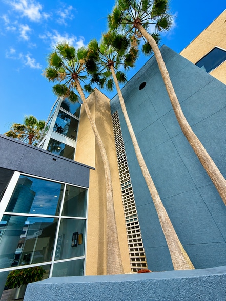 22 S Links Ave, Sarasota, FL for lease - Building Photo - Image 3 of 16