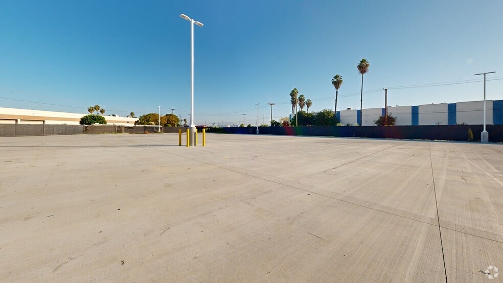 2880 E Ana St, Compton, CA for lease - Matterport 3D Scan - Image 2 of 12