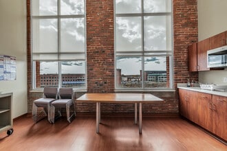 25 Marston St, Lawrence, MA à louer Photo du bâtiment- Image 1 de 5