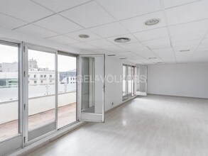 Office in Barcelona, Barcelona for lease Interior Photo- Image 2 of 7