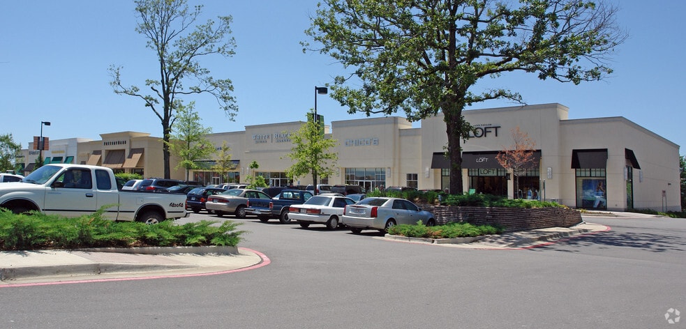 201 N University Ave, Little Rock, AR for lease - Building Photo - Image 2 of 14
