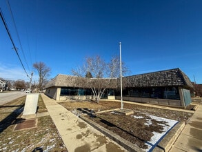 323 W Galena Blvd, Aurora, IL for lease Building Photo- Image 1 of 44