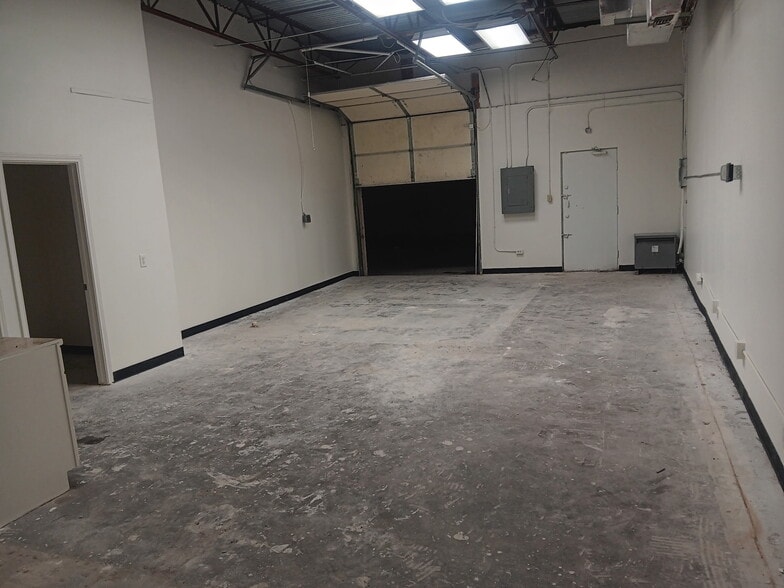 8600 Westpark Dr, Houston, TX à louer - Photo du bâtiment - Image 3 de 9