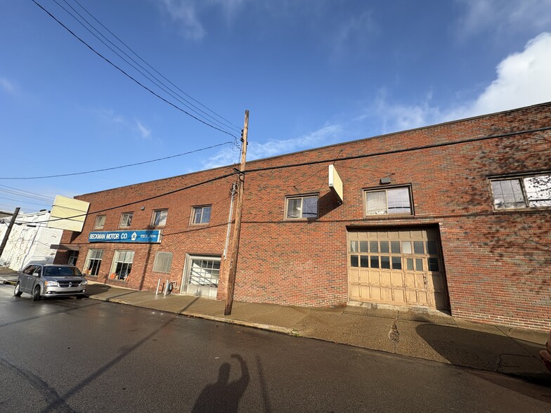 110 Penn Ave, Pittsburgh, PA à vendre - Photo du bâtiment - Image 3 de 12
