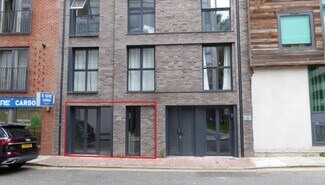 Plus de détails pour 17-19 Umberston St, Londres - Commerce de détail à louer