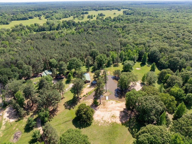 17631 Farm Road 1159, Clarksville, TX for sale - Building Photo - Image 3 of 68