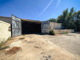 Plus de détails pour 512 Jones St, Gonzales, TX - Industriel à vendre