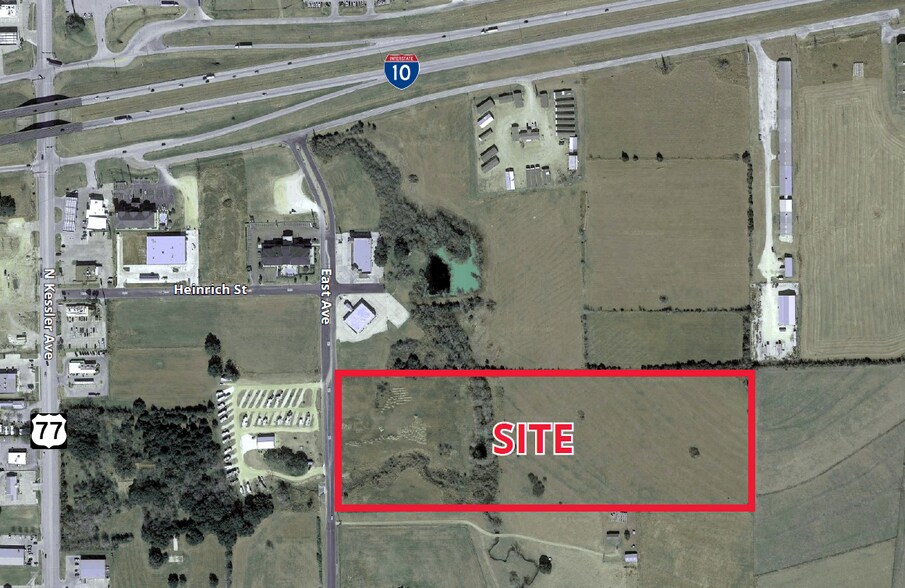 East Ave, Schulenburg, TX à vendre - Photo principale - Image 1 de 4