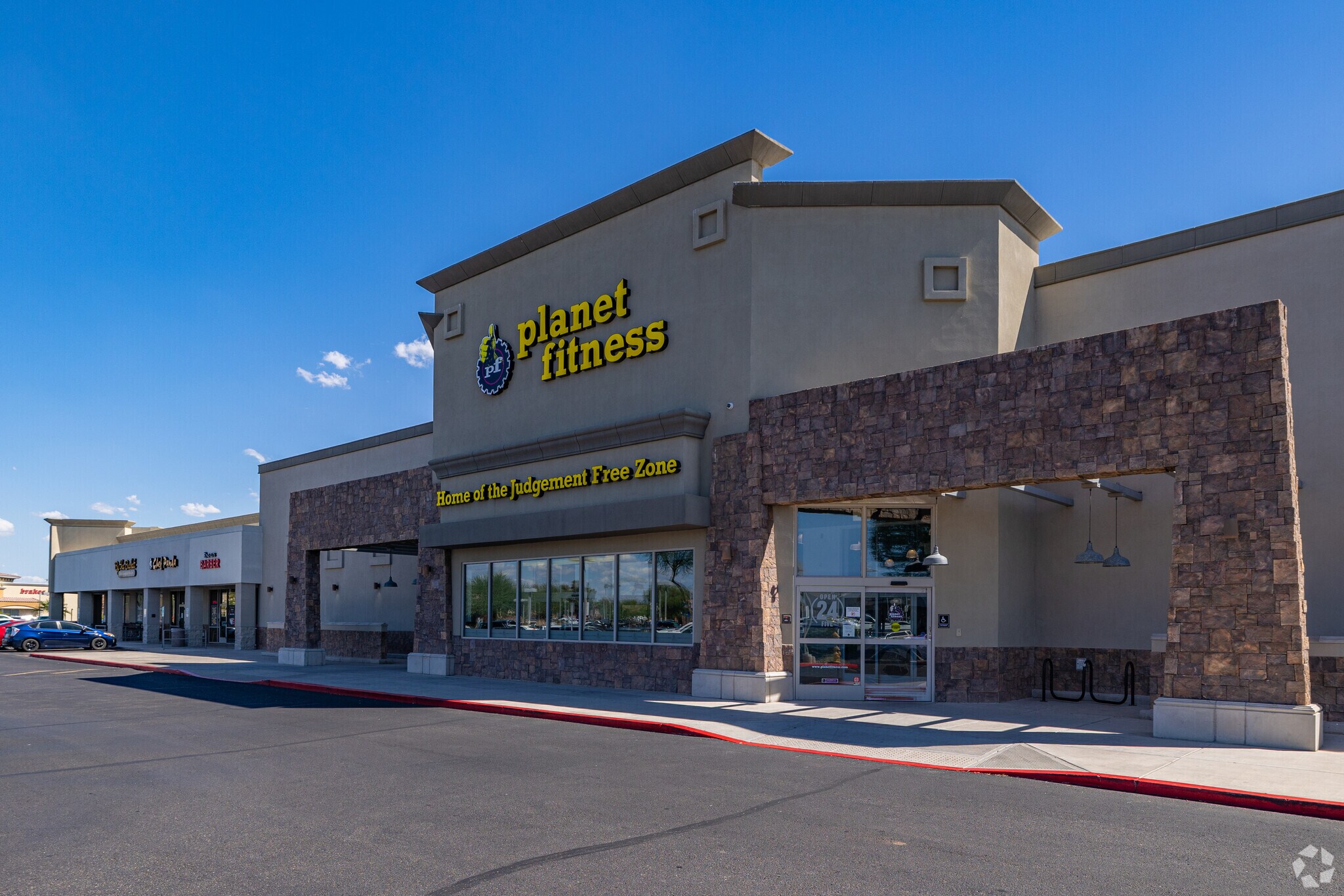 15557-15609 W Bell Rd, Surprise, AZ for lease Primary Photo- Image 1 of 13