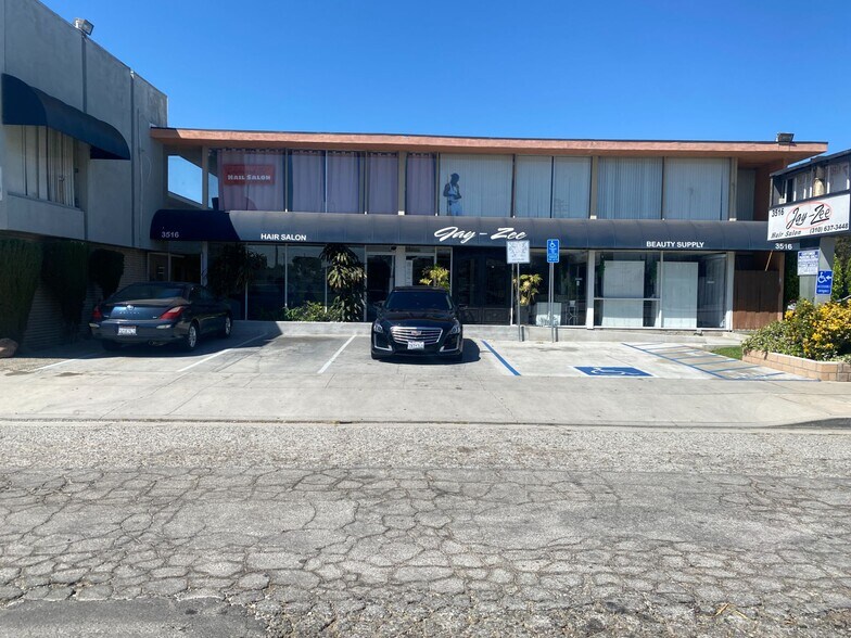 3516 Martin Luther King Jr Blvd, Lynwood, CA à louer - Photo du bâtiment - Image 3 de 3