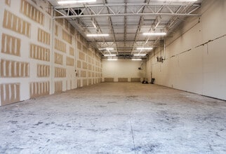 2808 S Louise Ave, Sioux Falls, SD for lease Building Photo- Image 2 of 3