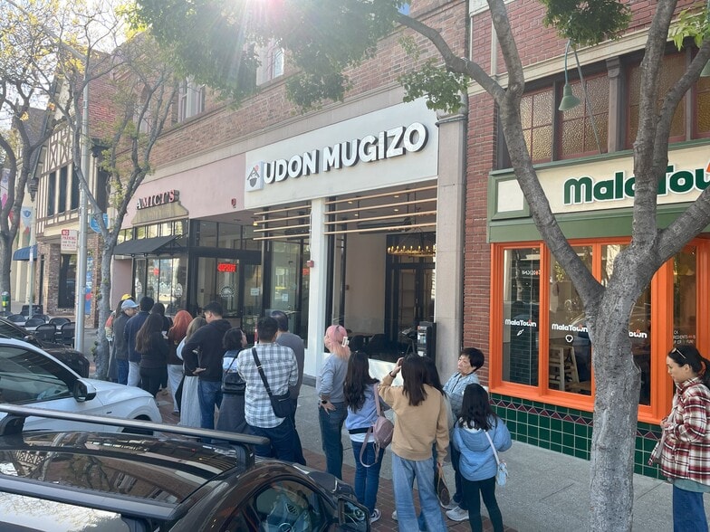 71 E 3rd Ave, San Mateo, CA à vendre - Photo du bâtiment - Image 2 de 9