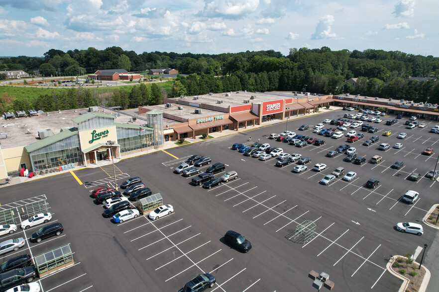 2523 Lewisville Clemmons Rd, Clemmons, NC for lease - Building Photo - Image 1 of 5