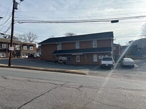 130 Fayette St, Winston-Salem, NC à louer Photo du bâtiment- Image 2 de 9