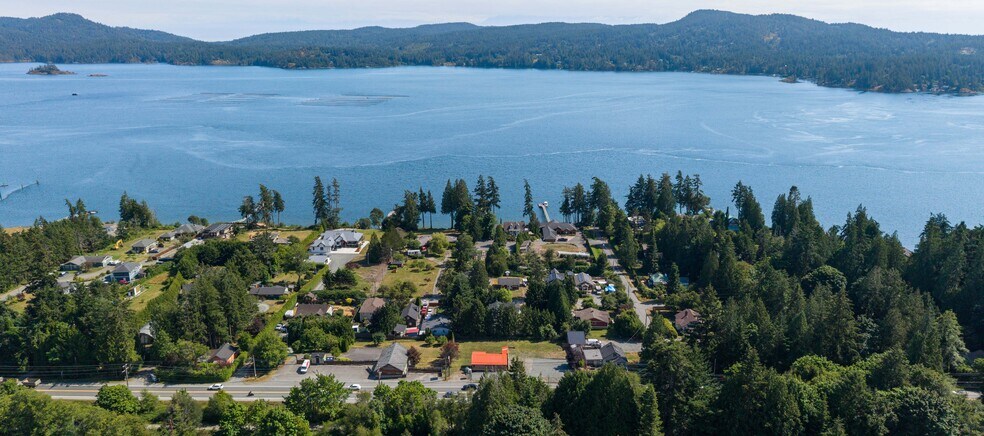 5723 Sooke Rd, Sooke, BC à vendre - Photo du bâtiment - Image 2 de 8