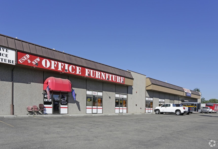 4545 W Chinden Blvd, Garden City, ID for sale - Building Photo - Image 3 of 26