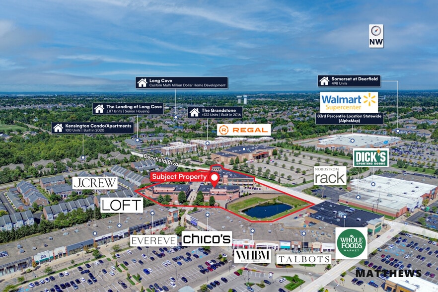 Deerfield Village Square portfolio of 3 properties for sale on LoopNet.ca - Building Photo - Image 3 of 5