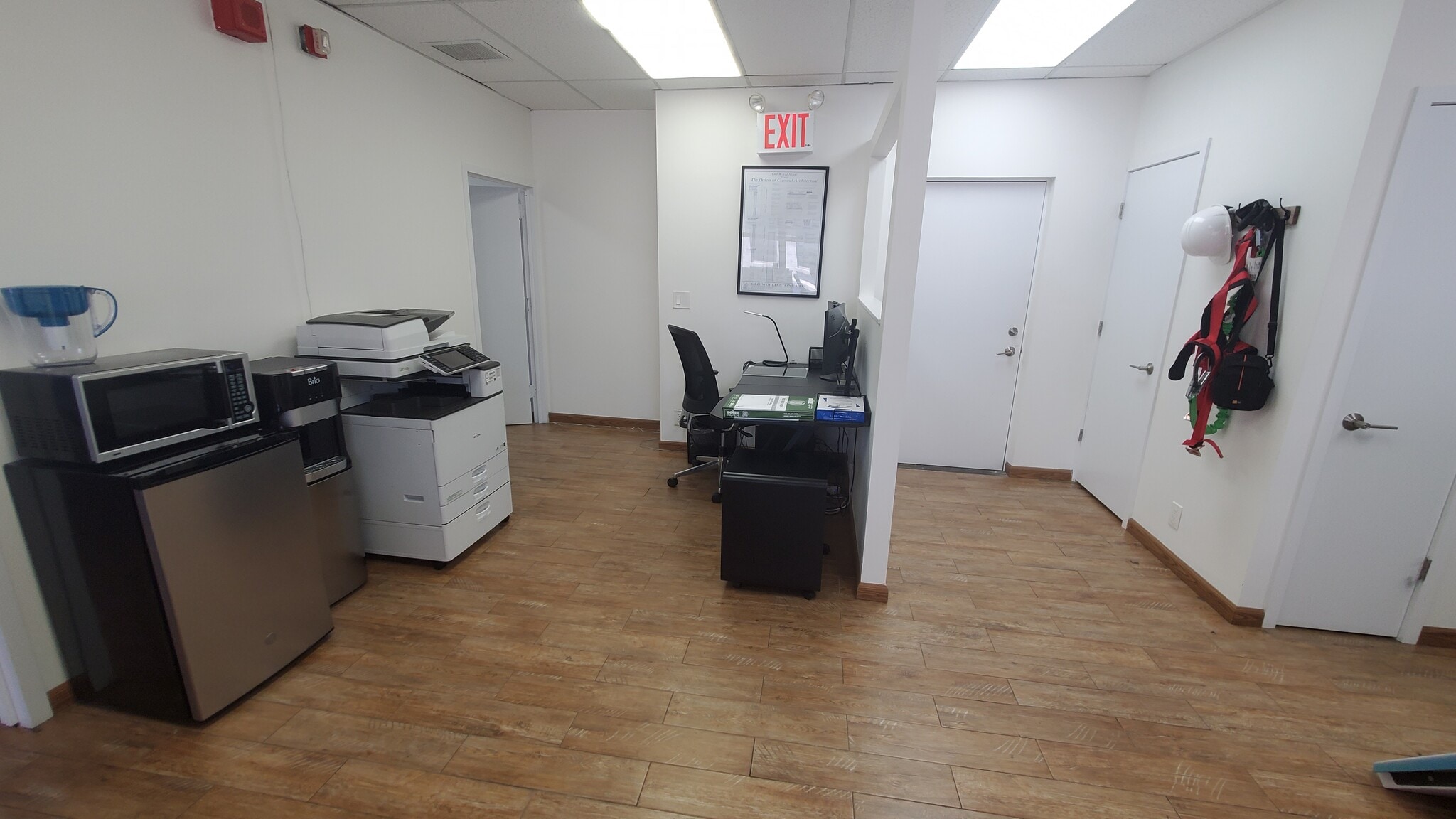 12 W 32nd St, New York, NY for lease Interior Photo- Image 1 of 5