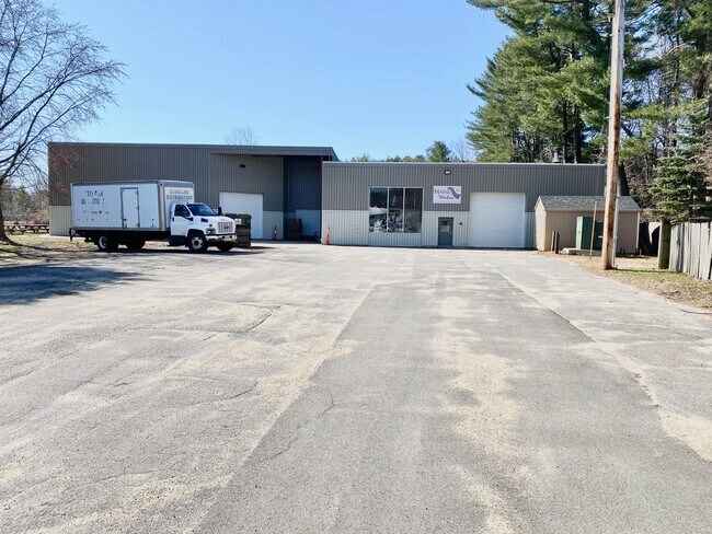 Plus de détails pour 15 Paul St, Brunswick, ME - Industriel à louer