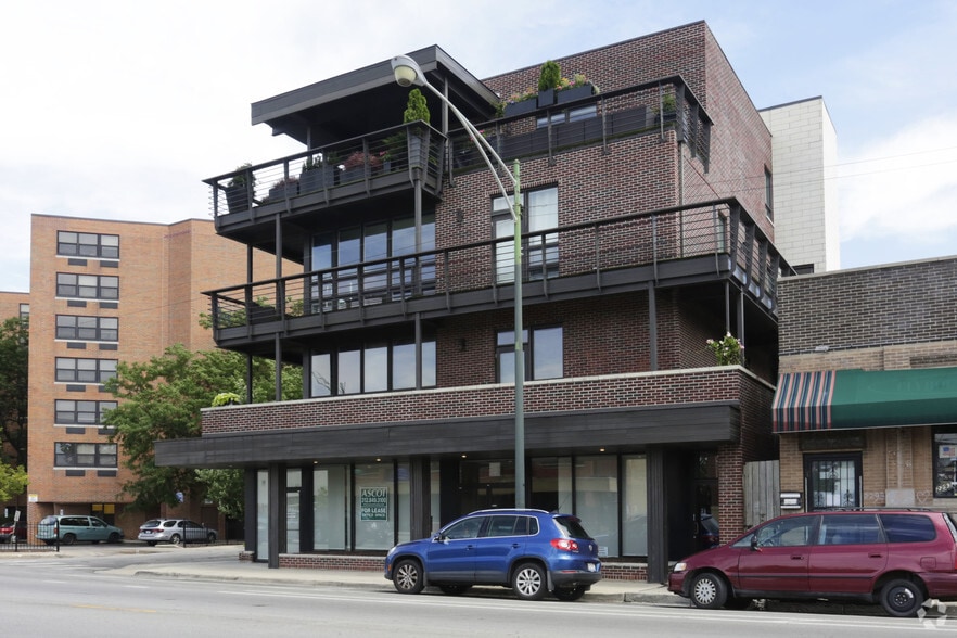 2299 N Clybourn Ave, Chicago, IL for lease - Building Photo - Image 3 of 3