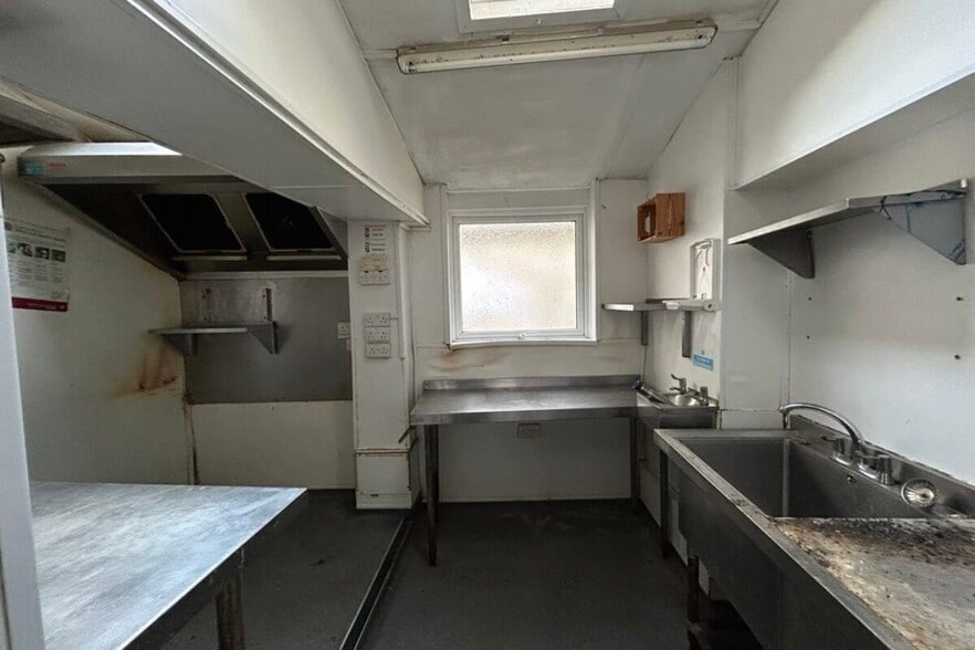 3 Market Stra, Falmouth for sale - Interior Photo - Image 3 of 3