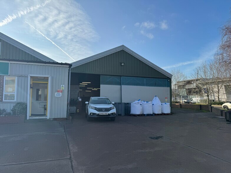 2-4 Marsh Green North Rd, Exeter à louer - Photo du bâtiment - Image 3 de 5