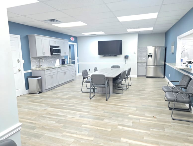 178 Lancaster Ave, Malvern, PA for lease - Interior Photo - Image 3 of 9