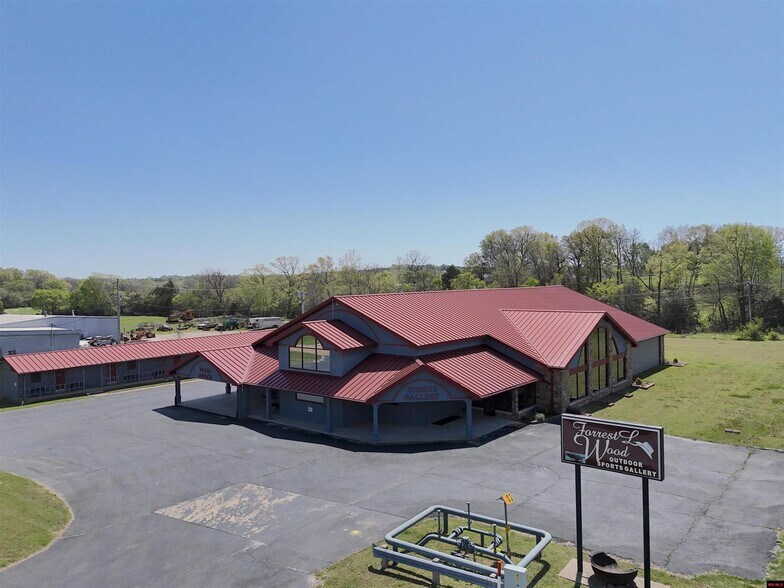 25 Airport Rd, Flippin, AR à vendre - Photo du bâtiment - Image 2 de 11