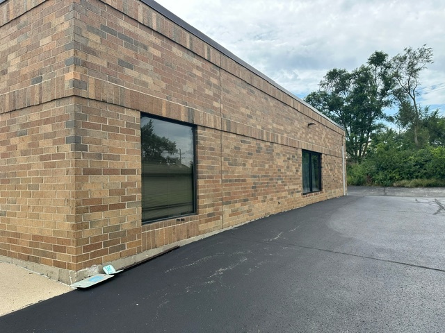 720 Industrial Dr, Cary, IL for sale - Building Photo - Image 3 of 8