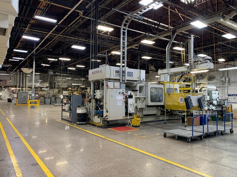 2500 Highway 6 E, Iowa City, IA à louer - Photo intérieure - Image 2 de 8