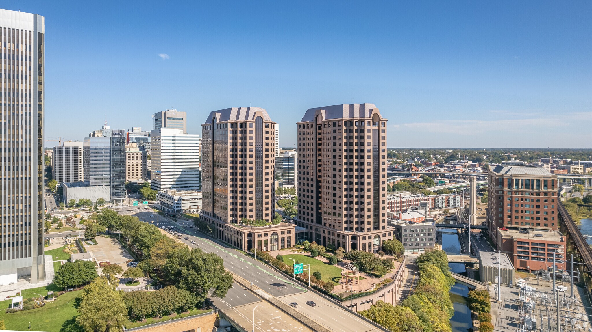 951 E Byrd St, Richmond, VA for lease Building Photo- Image 1 of 13