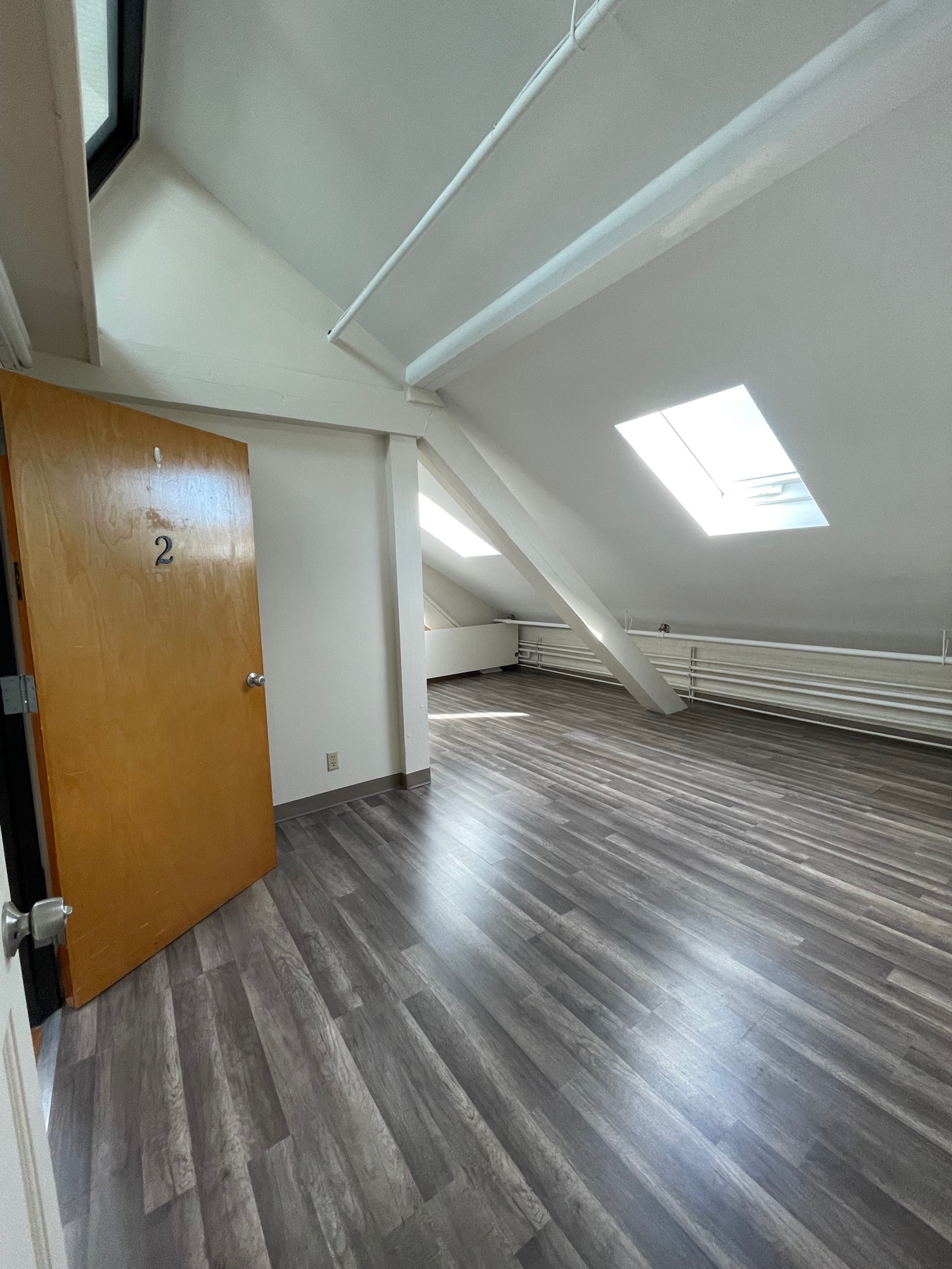 85 Willow St, New Haven, CT for lease Interior Photo- Image 1 of 4