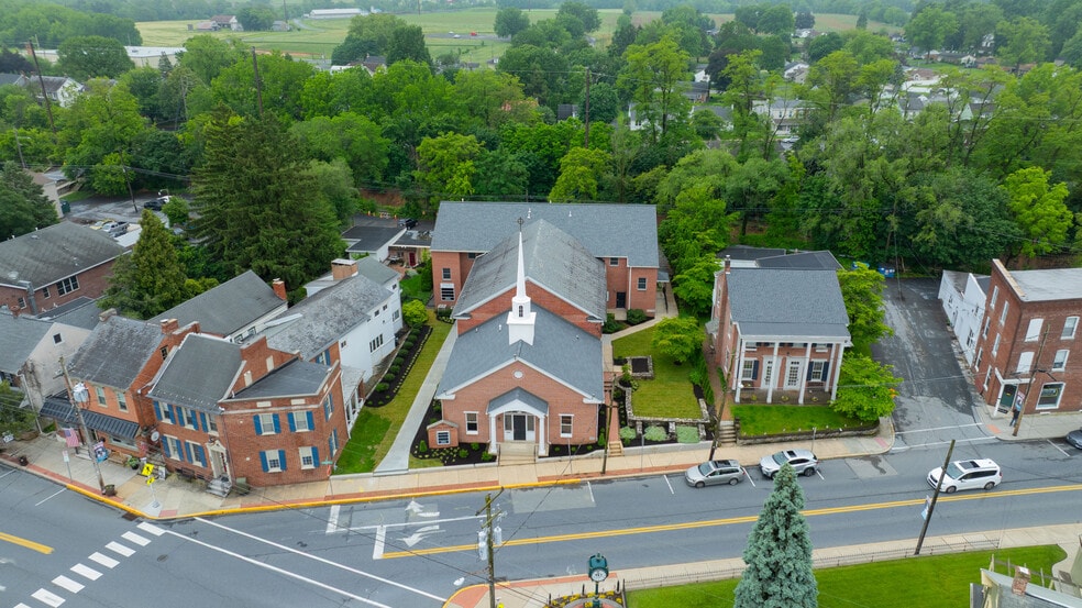 9 Marietta Ave, Mount Joy, PA for lease - Building Photo - Image 3 of 28