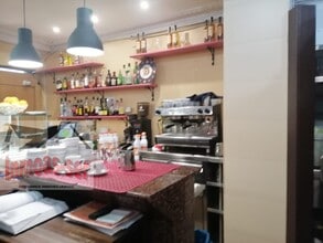 Retail in Barcelona, Barcelona for lease Interior Photo- Image 1 of 28