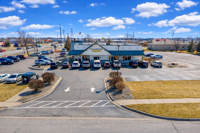 Plus de détails pour 5665 Bay Rd, Saginaw, MI - Commerce de détail à vendre