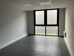 Rue Des Boursaults, Champagne-sur-Oise à louer Photo intérieure- Image 2 de 2