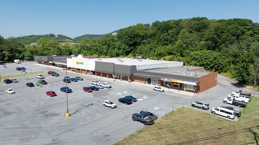 2708 Lee Hwy, Troutville, VA à louer - Photo du bâtiment - Image 1 de 5