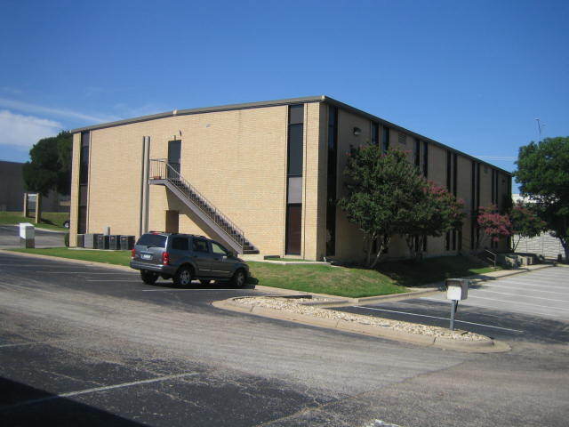 3513 H.K. Dodgen Loop, Temple, TX à louer - Photo du bâtiment - Image 3 de 4