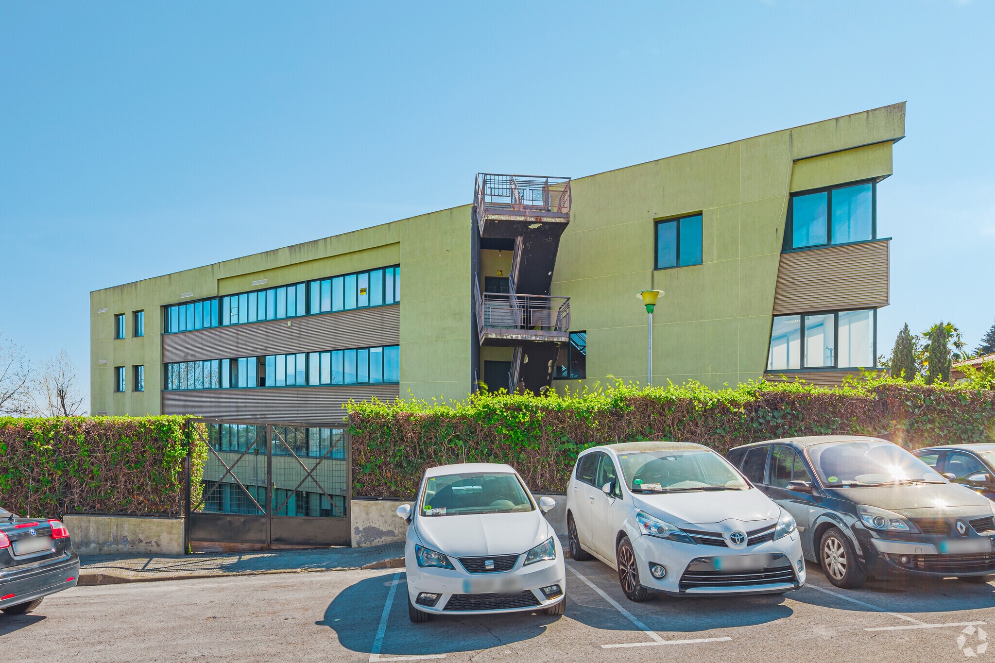 Bureau dans Las Rozas de Madrid, Madrid à vendre Photo du bâtiment- Image 1 de 2