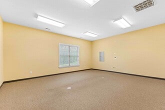 23680 Three Notch Rd, Hollywood, MD for lease Interior Photo- Image 2 of 14