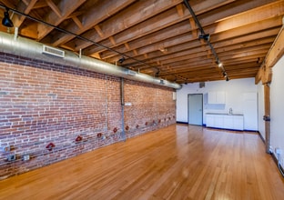 6161 Santa Monica Blvd, Los Angeles, CA for lease Interior Photo- Image 2 of 4