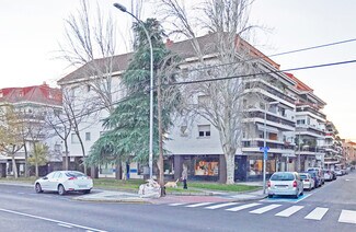 Plus de détails pour Calle del Doctor Calero, 21, Majadahonda - Commerce de détail à louer