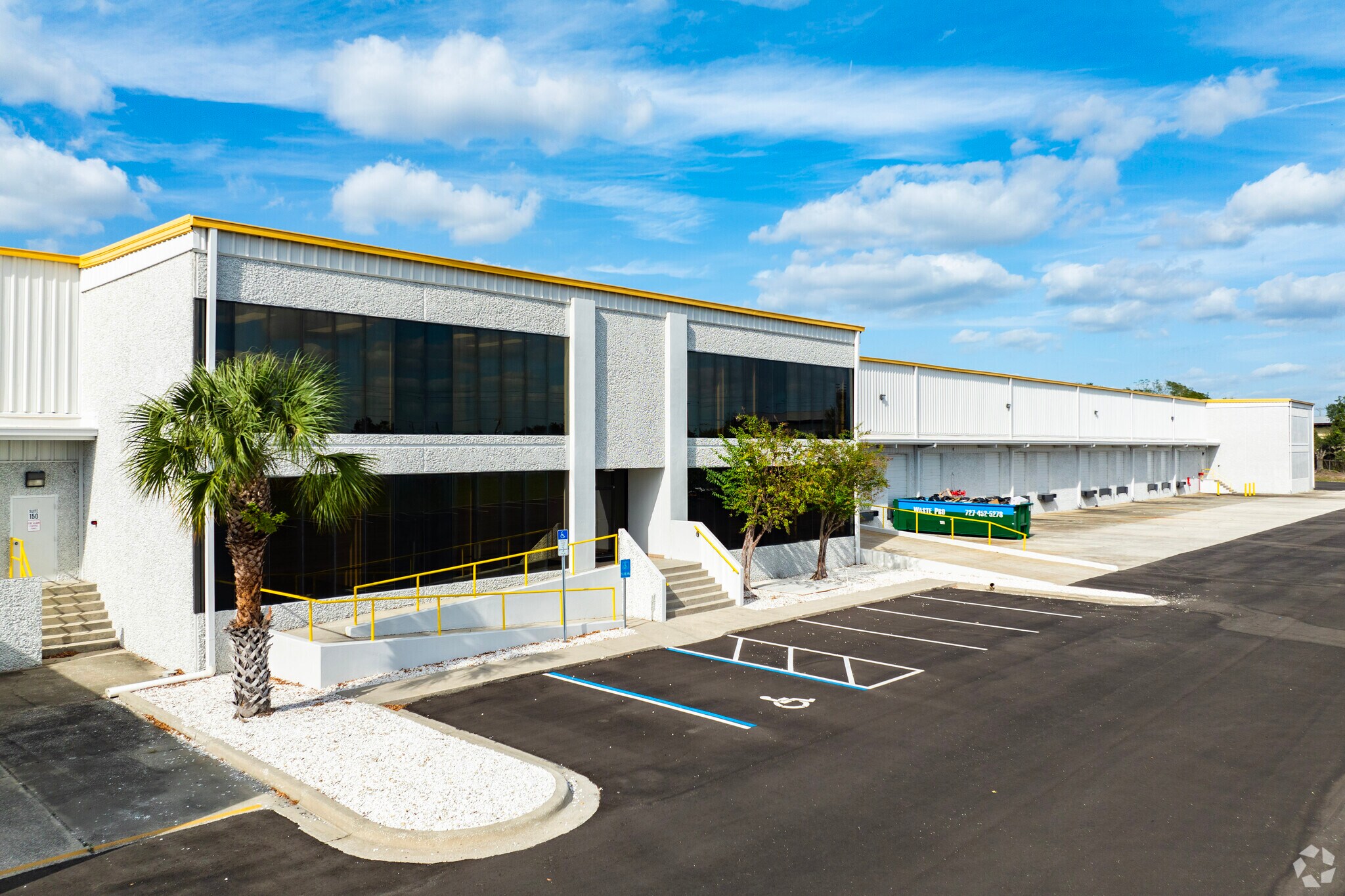 6708 Harney Rd, Tampa, FL à louer Photo du bâtiment- Image 1 de 38