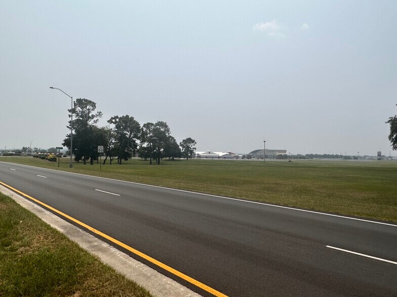 200 General Courtney Hodges Blvd, Perry, GA à vendre - Autre - Image 2 de 9